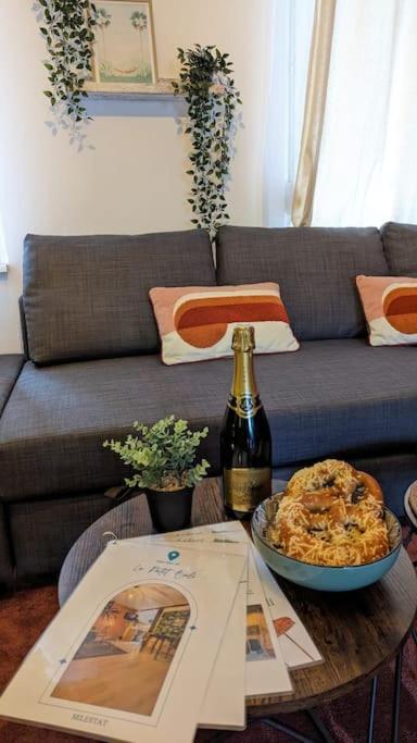 Le Petit Bali Apartment ซิลิสตาต์ ภายนอก รูปภาพ