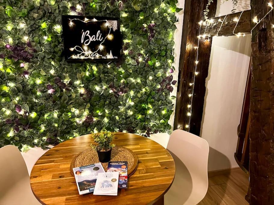 Le Petit Bali Apartment ซิลิสตาต์ ภายนอก รูปภาพ