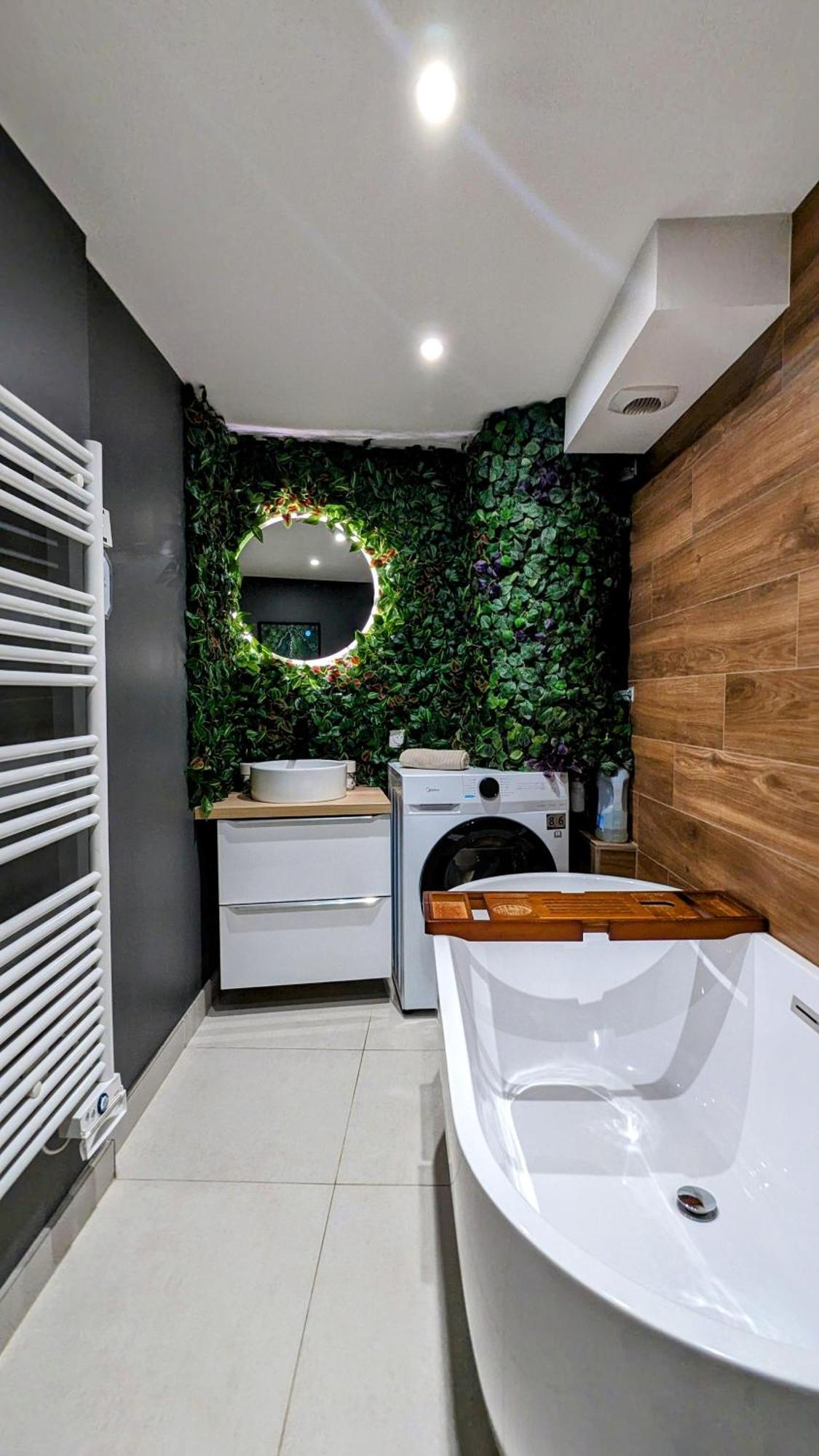 Le Petit Bali Apartment ซิลิสตาต์ ภายนอก รูปภาพ